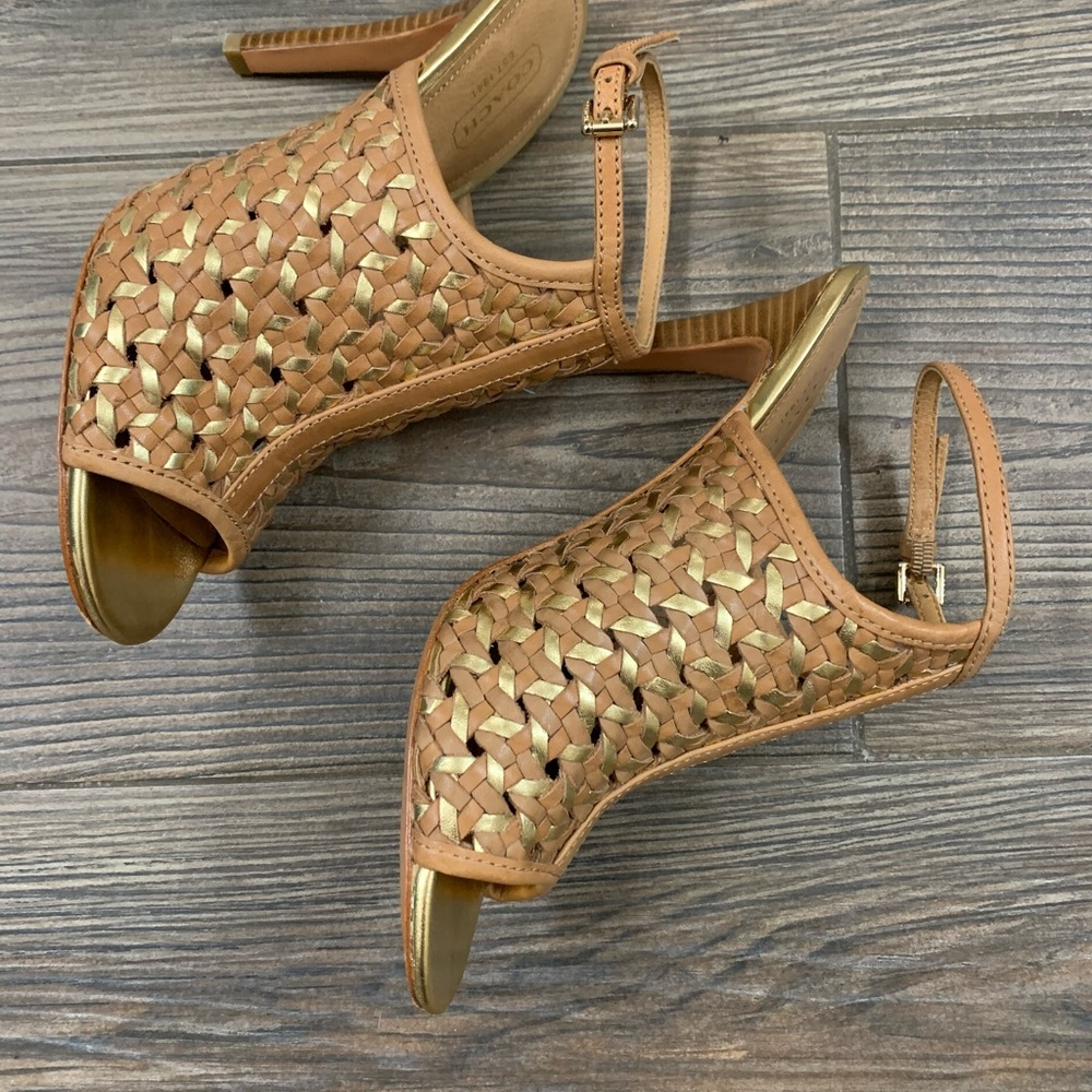 Coach Heels - Picture 2 of 4